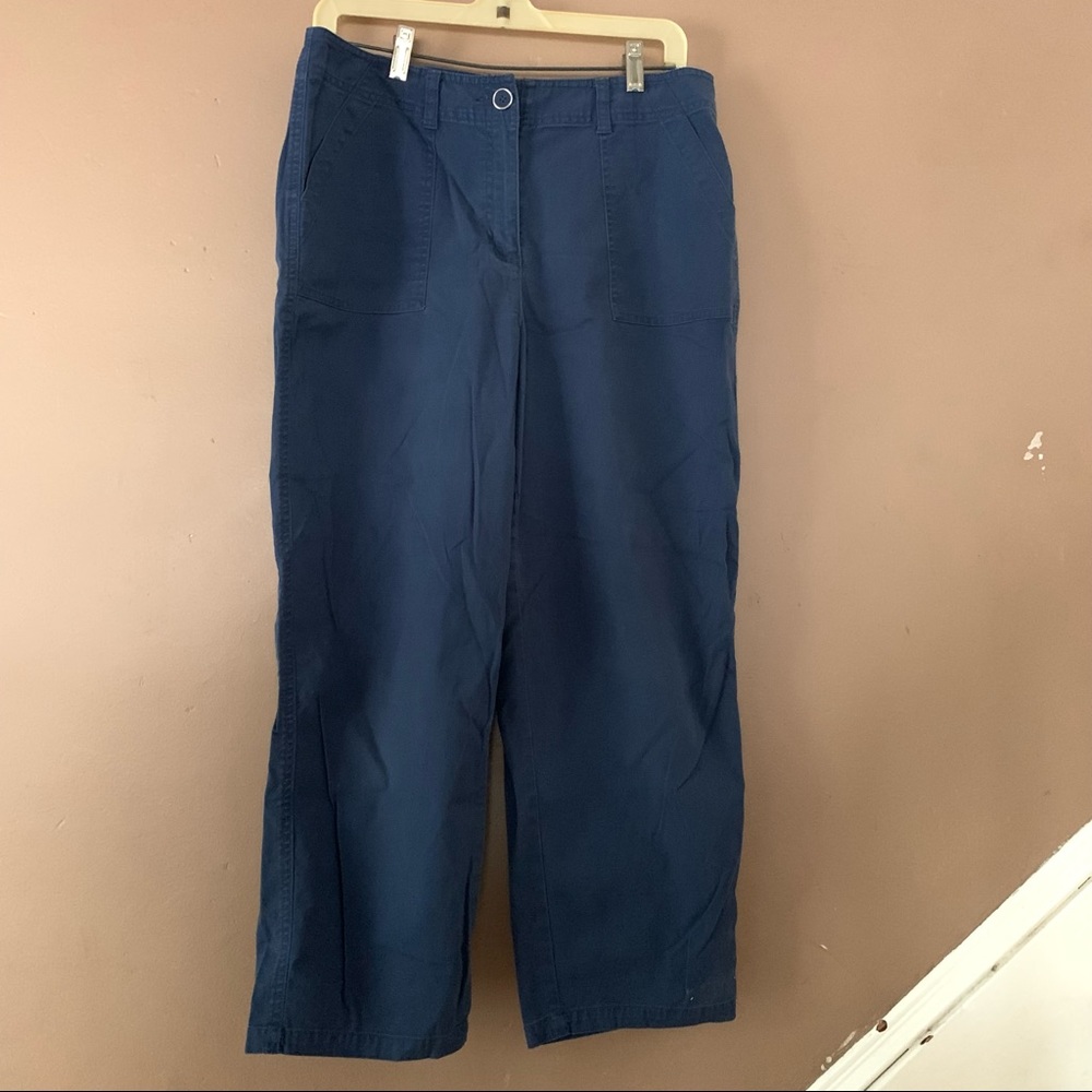 Woman’s Bkue Talbots Pants